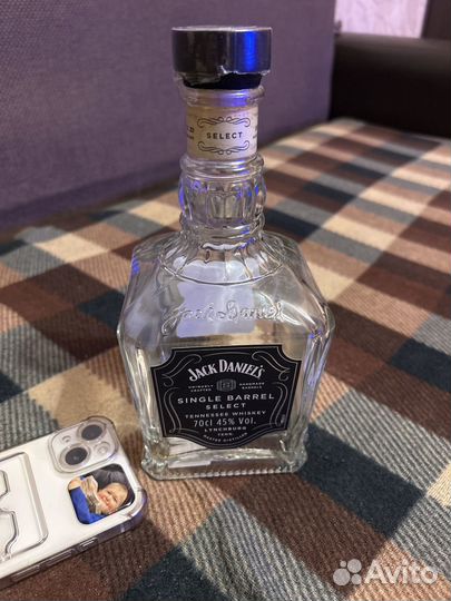 Пустая бутылка Jack Daniel's