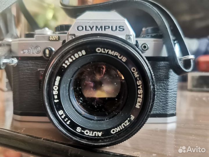 Зеркалка Олимпус ом 10 + об'ектив и аксессуары