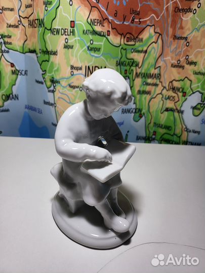 Фарфоровые статуэтки