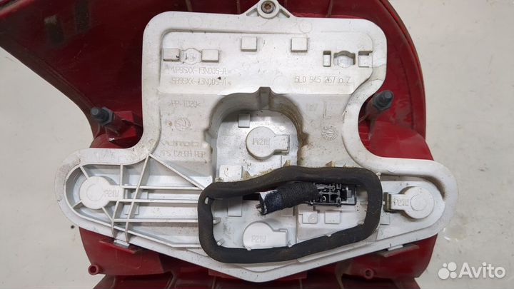 Фонарь (задний) левый Skoda Yeti