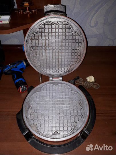 Электровафельница из СССР