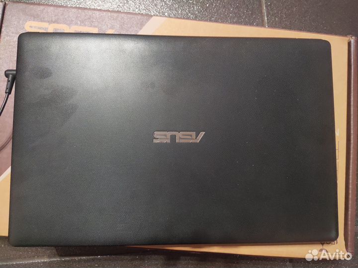 Ноутбук Asus x551ma (4 ядра\4 Гига\SSD+HDD)