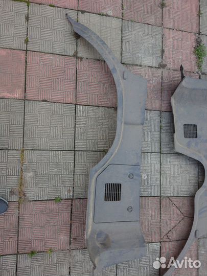 Обшивка багажника правая левая Nissan r50