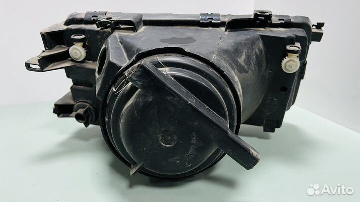 Фара левая Audi 80 B3