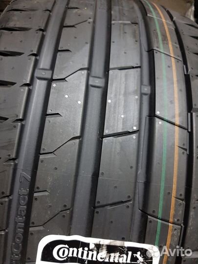 Continental ContiSportContact 7 225/40 R19 и 255/35 R19 96Y