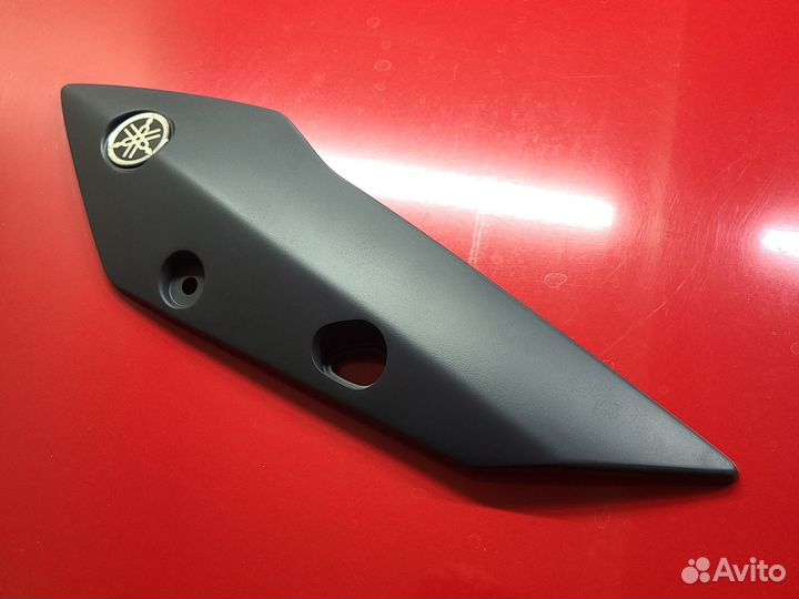 Боковая правая накладка yamaha fz8 пластик