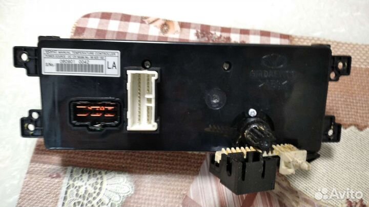 Блок управления отопителем Chevrolet Captiva C100
