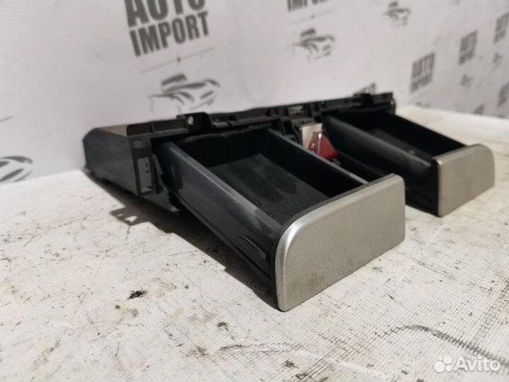 Бардачок Volkswagen Passat B6