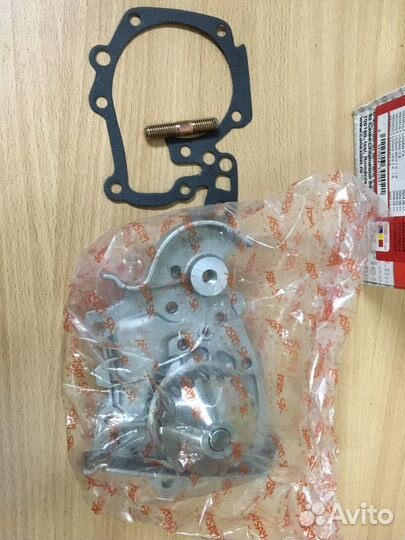 Помпа (насос) водяная Logan Megane 1 Sandero