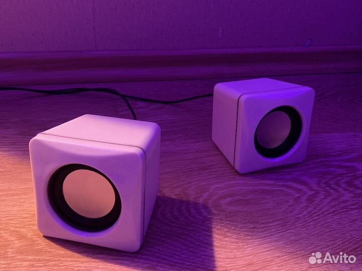 Колонки для компьютера defender. Цвет белый