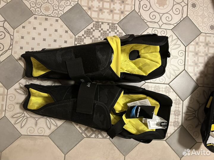 Щитки хоккейные bauer