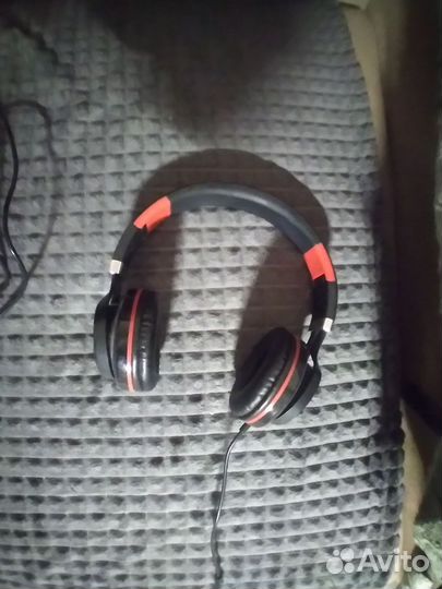 Наушники, клавиатура, мышка