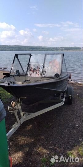 Катер Днепр