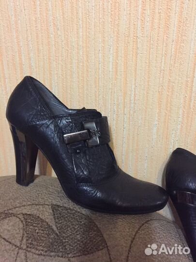 Кожаные ботильоны