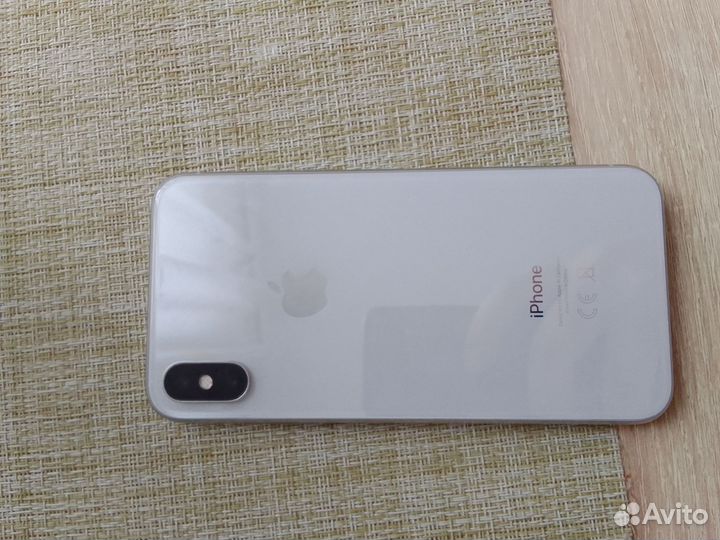 iPhone X, 64 ГБ