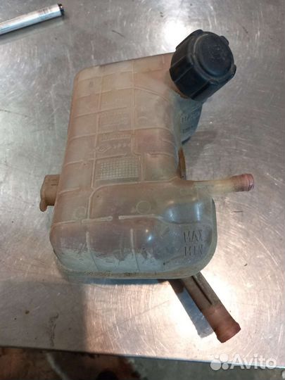 Расширительный бачок Renault Megane2