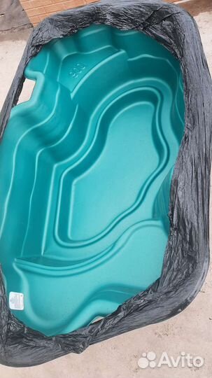 Декоративный пруд