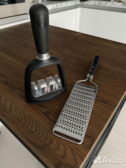 Точилка для ножей и терка для сыра Икеа