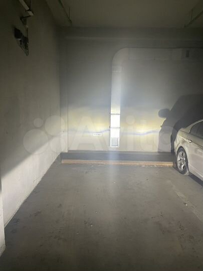 Машиноместо, 15 м²