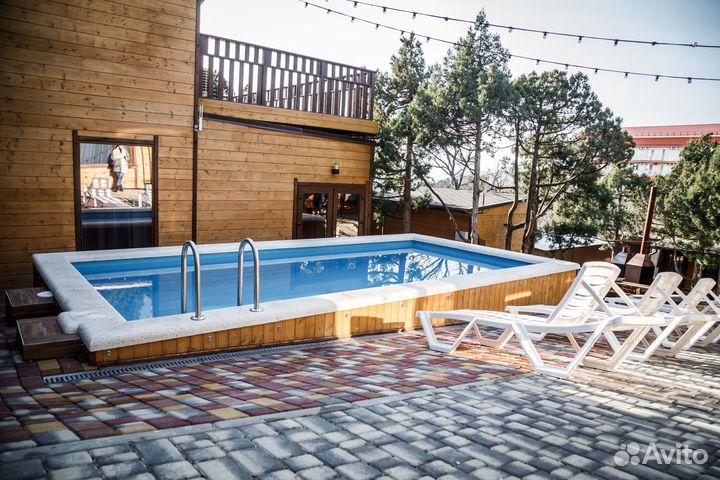 База отдыха с теплым бассейном