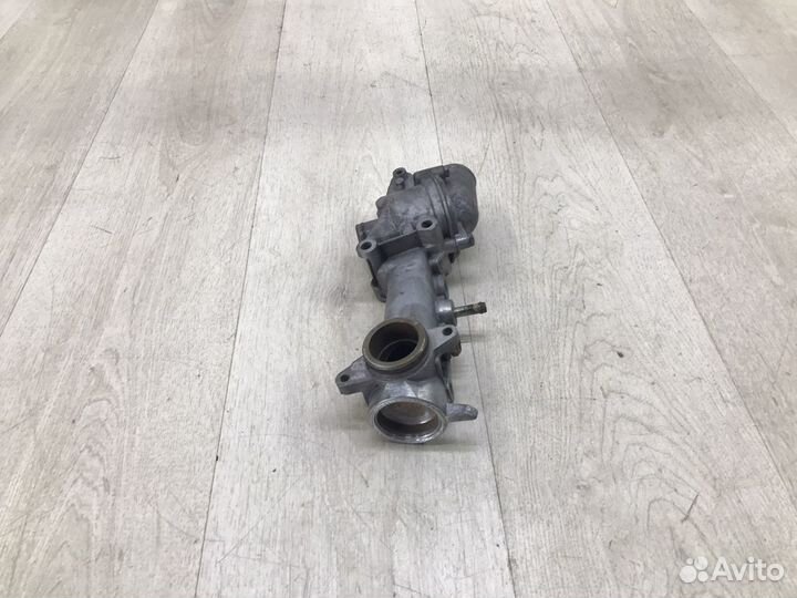 Корпус термостата Mercedes OM111