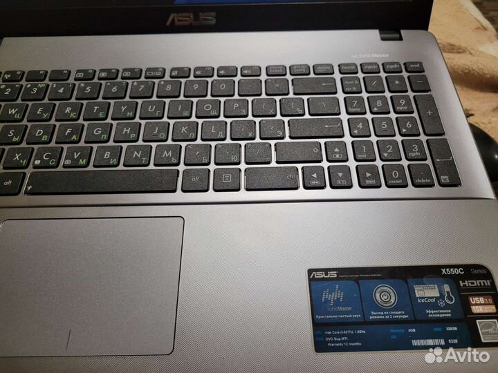 Ноутбук asus X550c