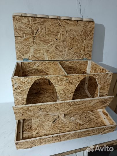 Гнезда для кур с яйцесборником