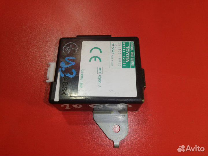 Блок управления центральным замком Toyota Rav4