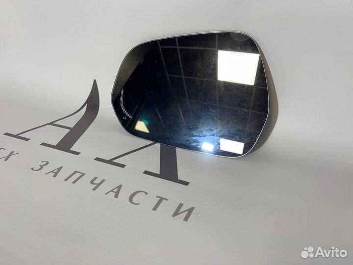 Зеркальный элемент правый на Geely Monjaro