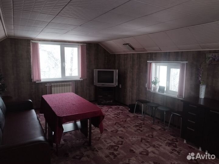 Баня и беседка на часы