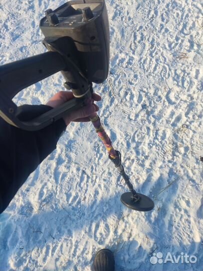 Продам металлоискатель