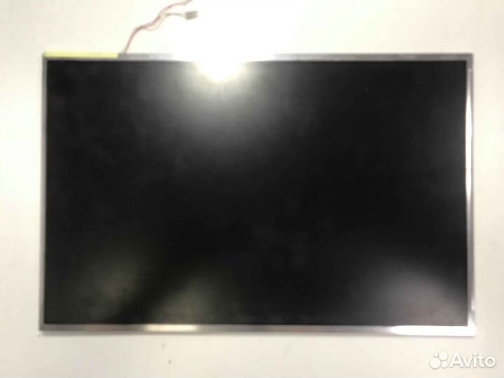 Матрица 15.4 для Fujitsu Siemens V5545