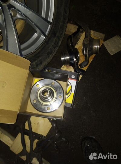 Рычаги верхние 2121, поворотные кулаки