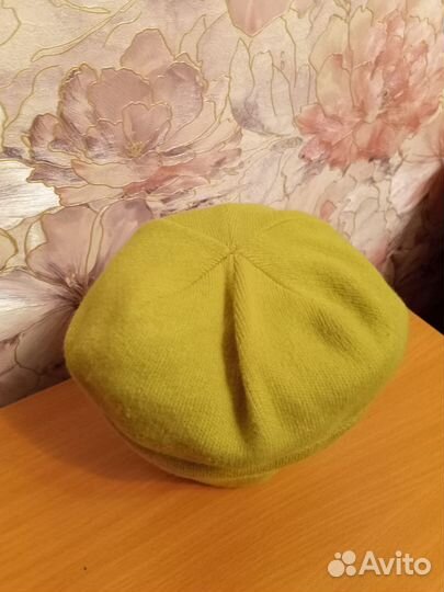 Головные уборы женские