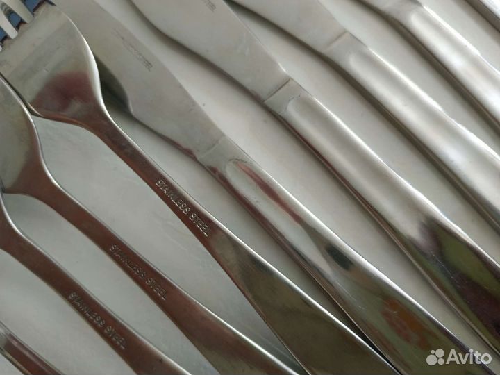 Набор столовых приборов.см фото
