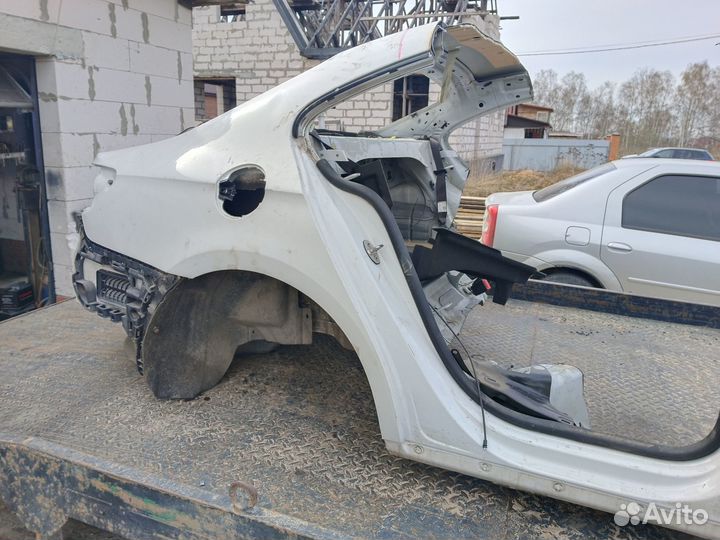 Заднее правое крыло для Volkswagen Passat CC