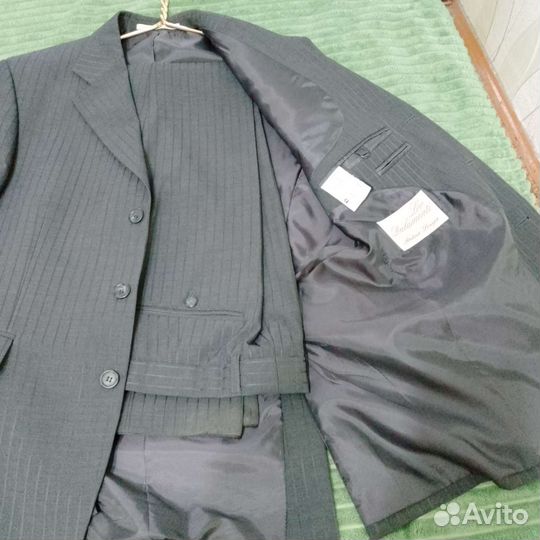 Новый офисный мужской костюм 48/176