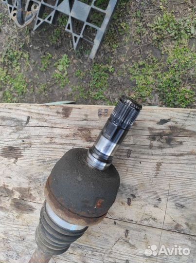 Привод задний правый Cadillac SRX