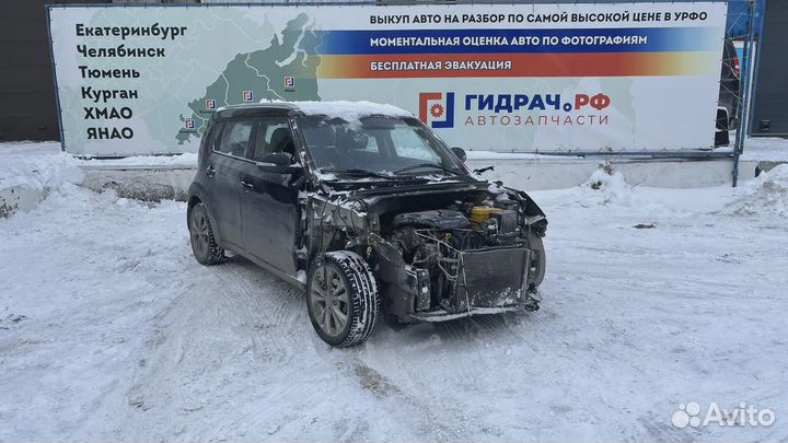 Стекло кузовное глухое правое Kia Soul 2 (PS) 8782