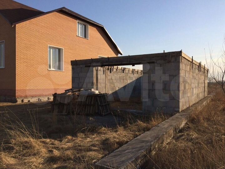 Коттедж 321 м² на участке 10 сот.