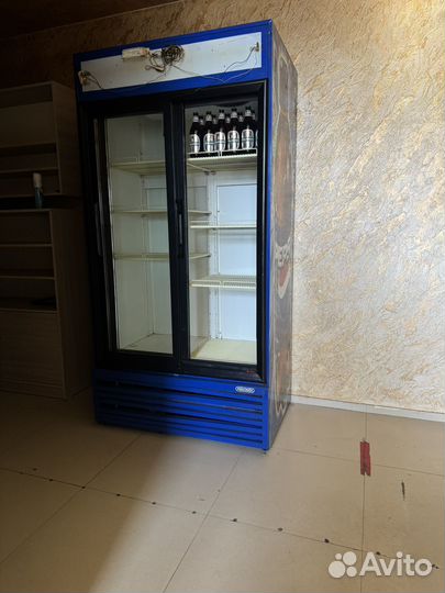 Витринный холодильник
