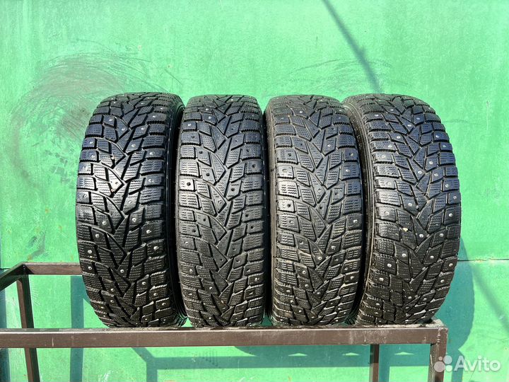 Dunlop SP Winter Ice 02 185/65 R15 92T