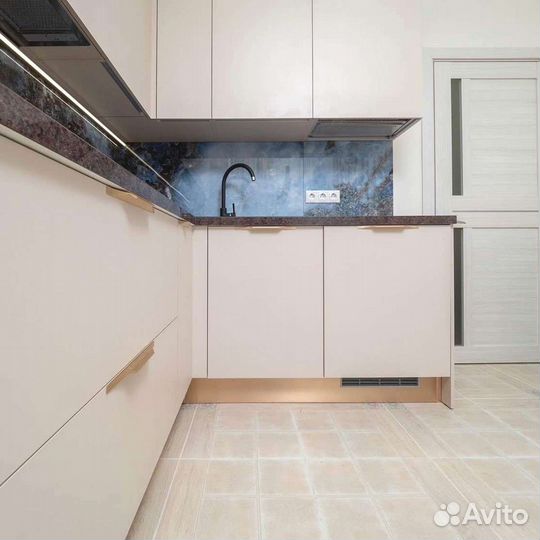 Кухни по индивидуальному заказу