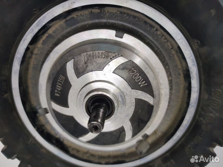 Мотор колесо 1200W Kugoo M5 (неисправное)