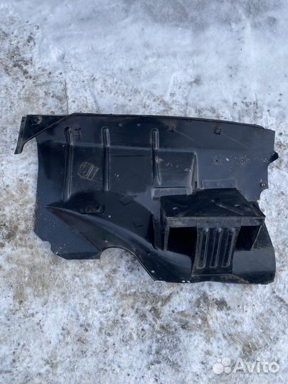 Брызговик подкапотный Москвич