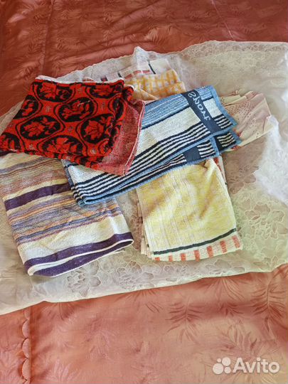 Махровые полотенца бу