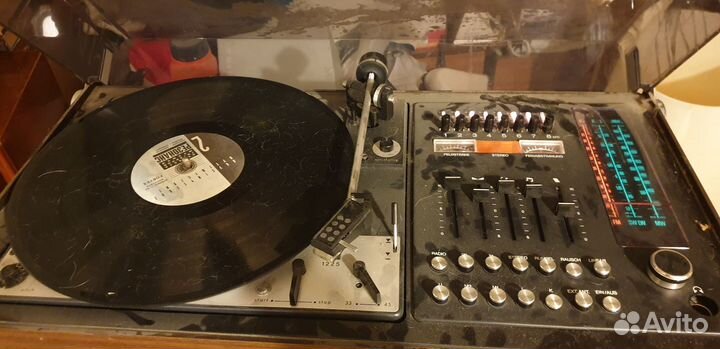 Проигрыватель винила