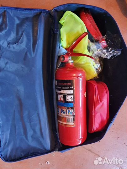 Продам набор сумка автомобилиста