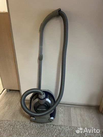 Пылесос Electrolux на запчасти