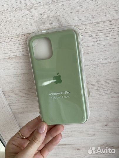 Чехол на iPhone 11 pro новый